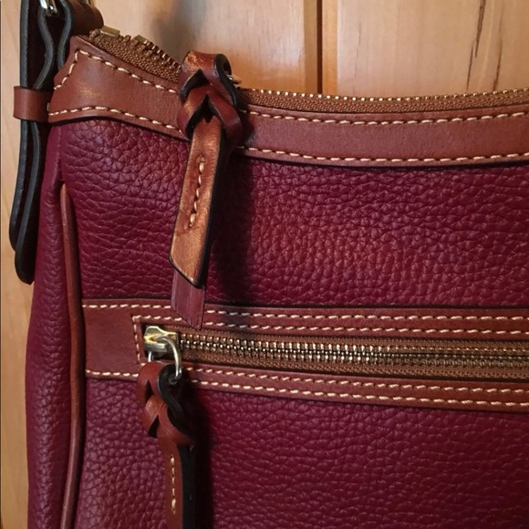 Dooney and Bourke crossbody - Picture 7 of 7